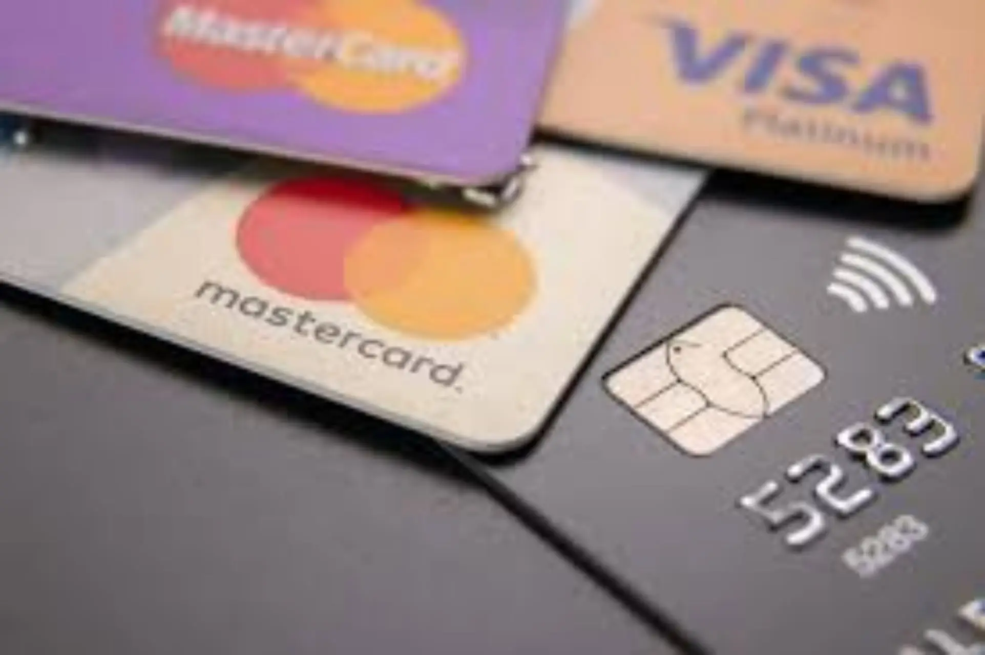 La differenza tra i circuiti delle carte di credito che la tua banca non ti dice