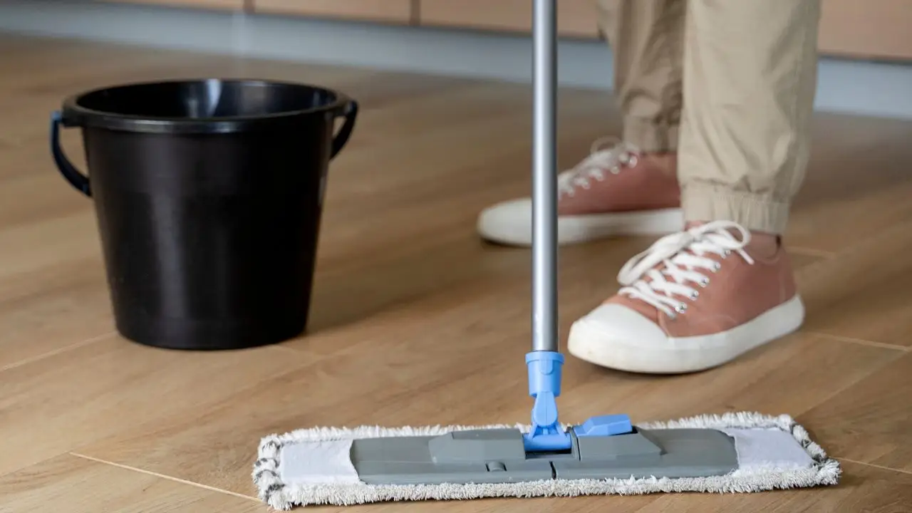 Allarme pavimento bagnato senza motivo? Potrebbe essere questo grave problema nascosto